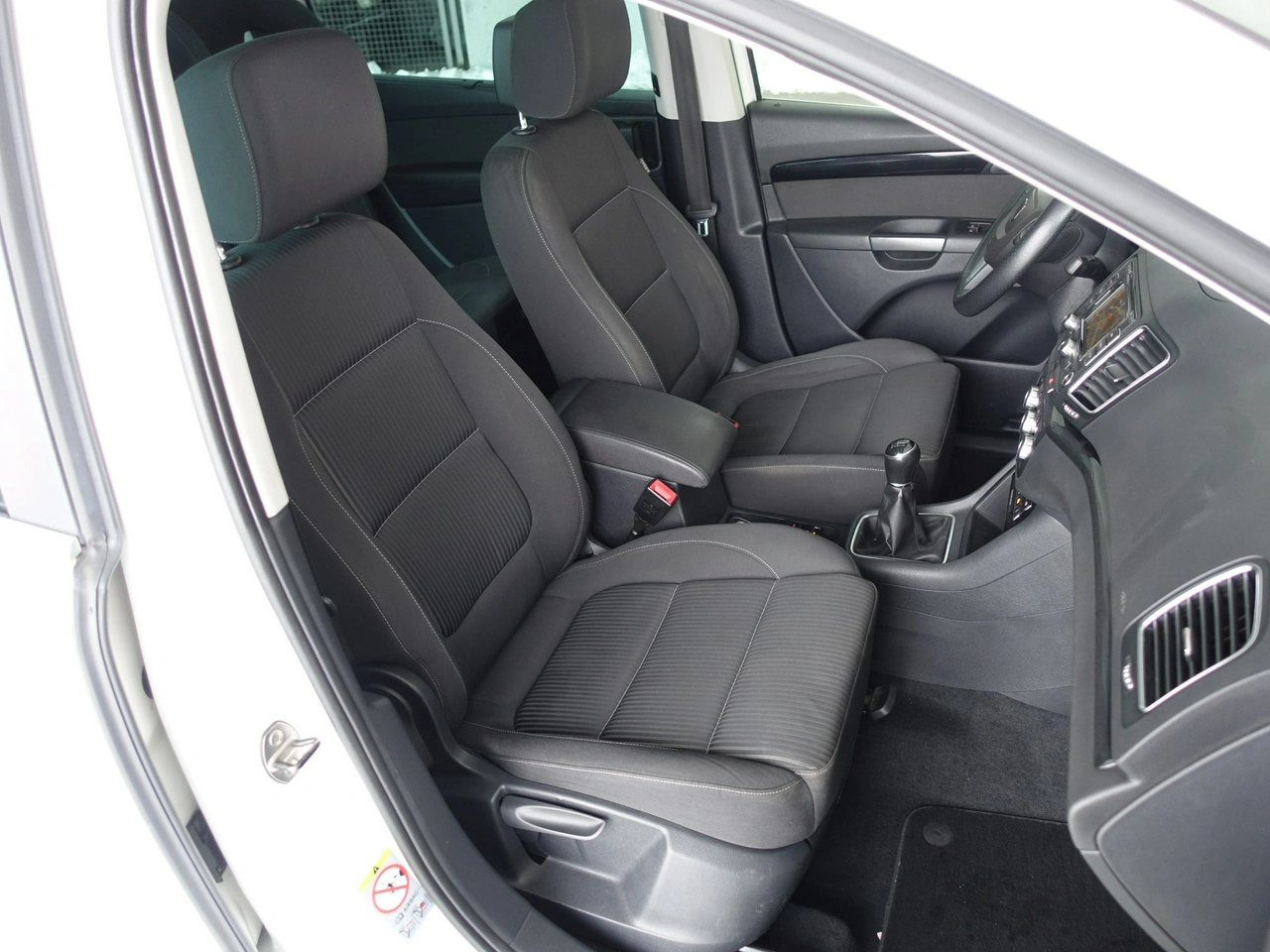 Seat Alhambra - Zdjęcie 21