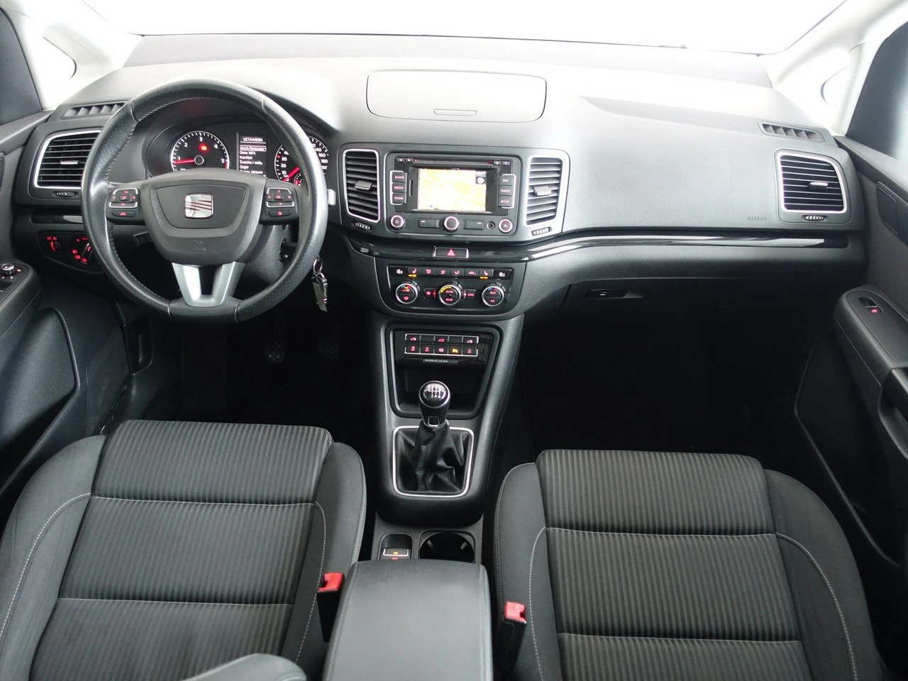 Seat Alhambra - Zdjęcie 19