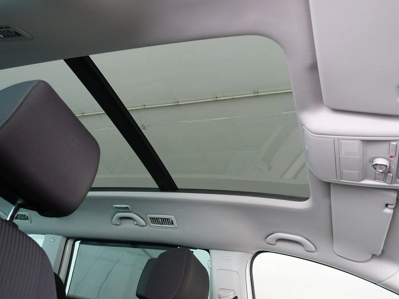 Seat Alhambra - Zdjęcie 22