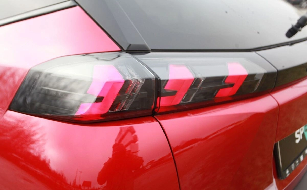 Peugeot 2008 - Zdjęcie 11