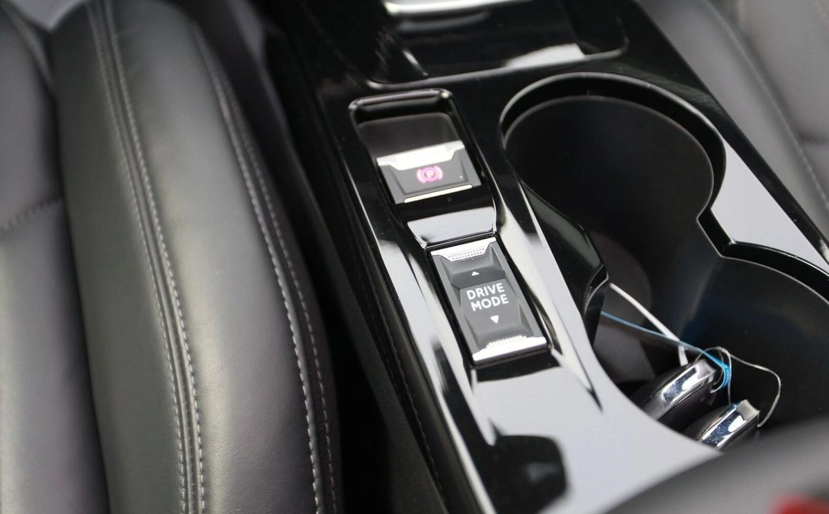 Peugeot 2008 - Zdjęcie 28