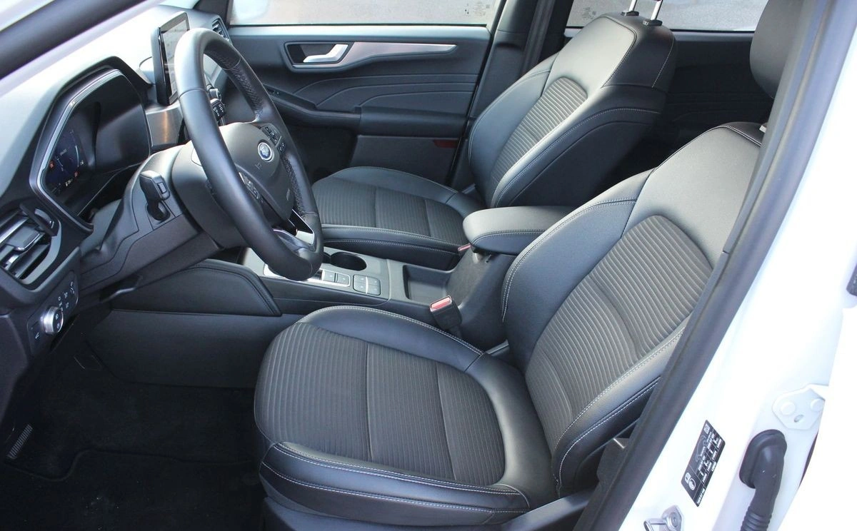 Ford Kuga - Zdjęcie 11