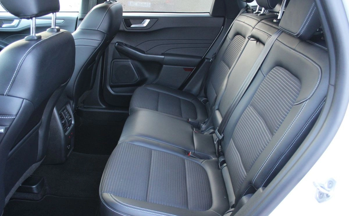 Ford Kuga - Zdjęcie 19