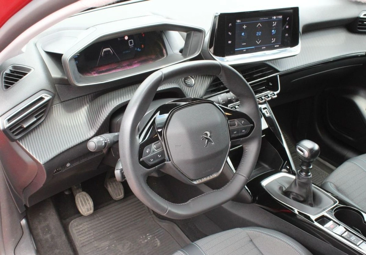 Peugeot 208 - Zdjęcie 17