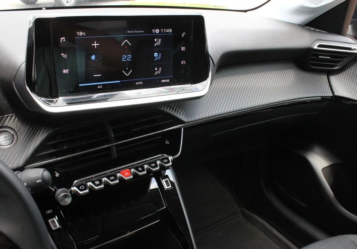 Peugeot 208 - Zdjęcie 19