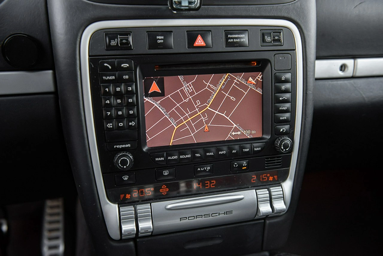 Porsche Cayenne Turbo - Zdjęcie 20