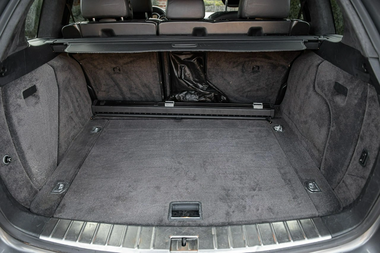 Porsche Cayenne Turbo - Zdjęcie 30