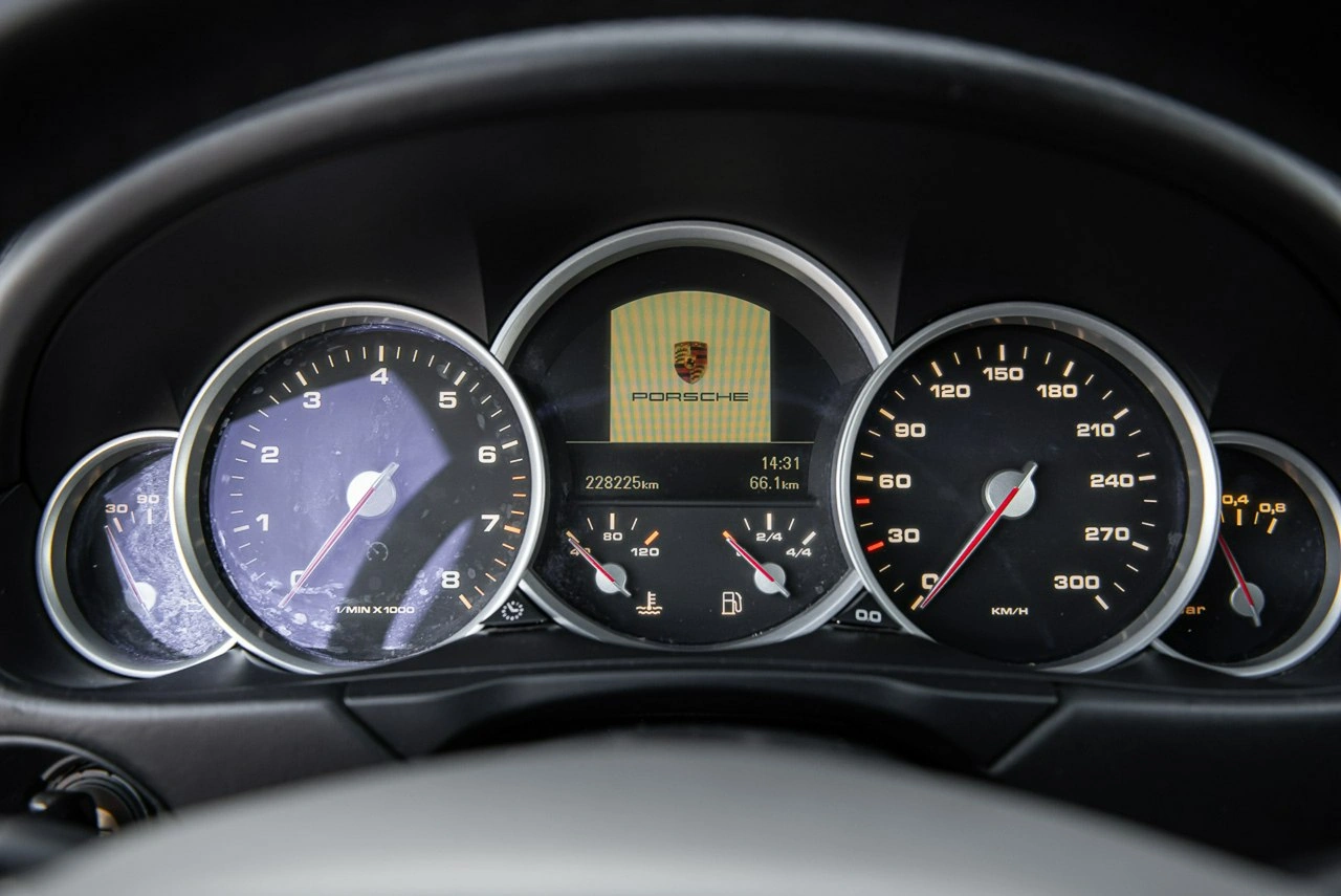 Porsche Cayenne Turbo - Zdjęcie 31