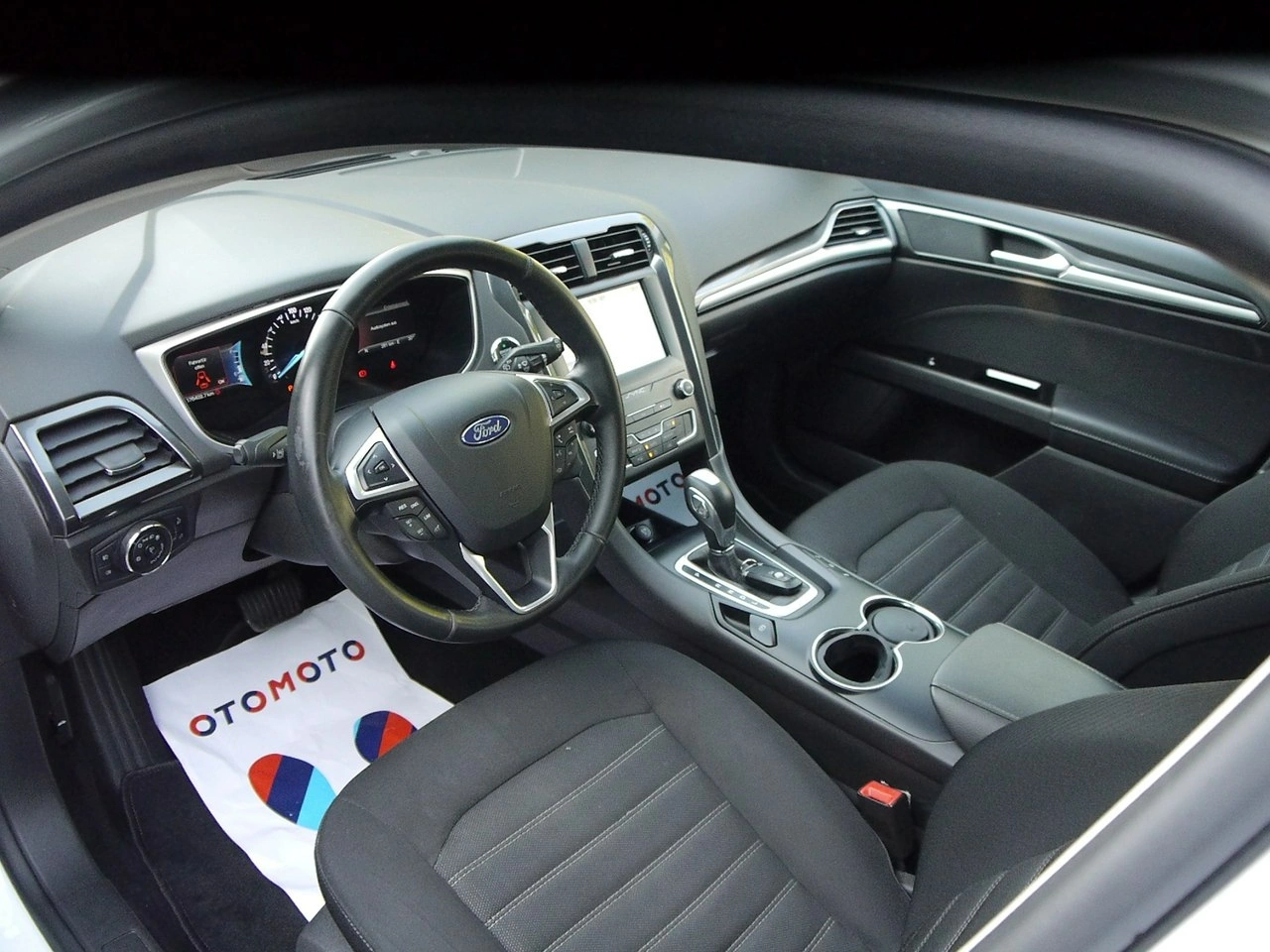 Ford Mondeo - Zdjęcie 22