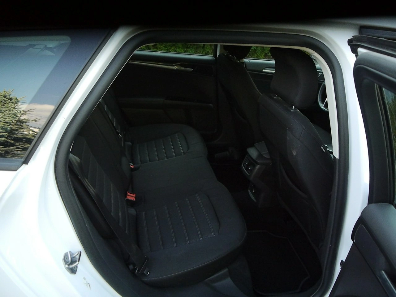 Ford Mondeo - Zdjęcie 27