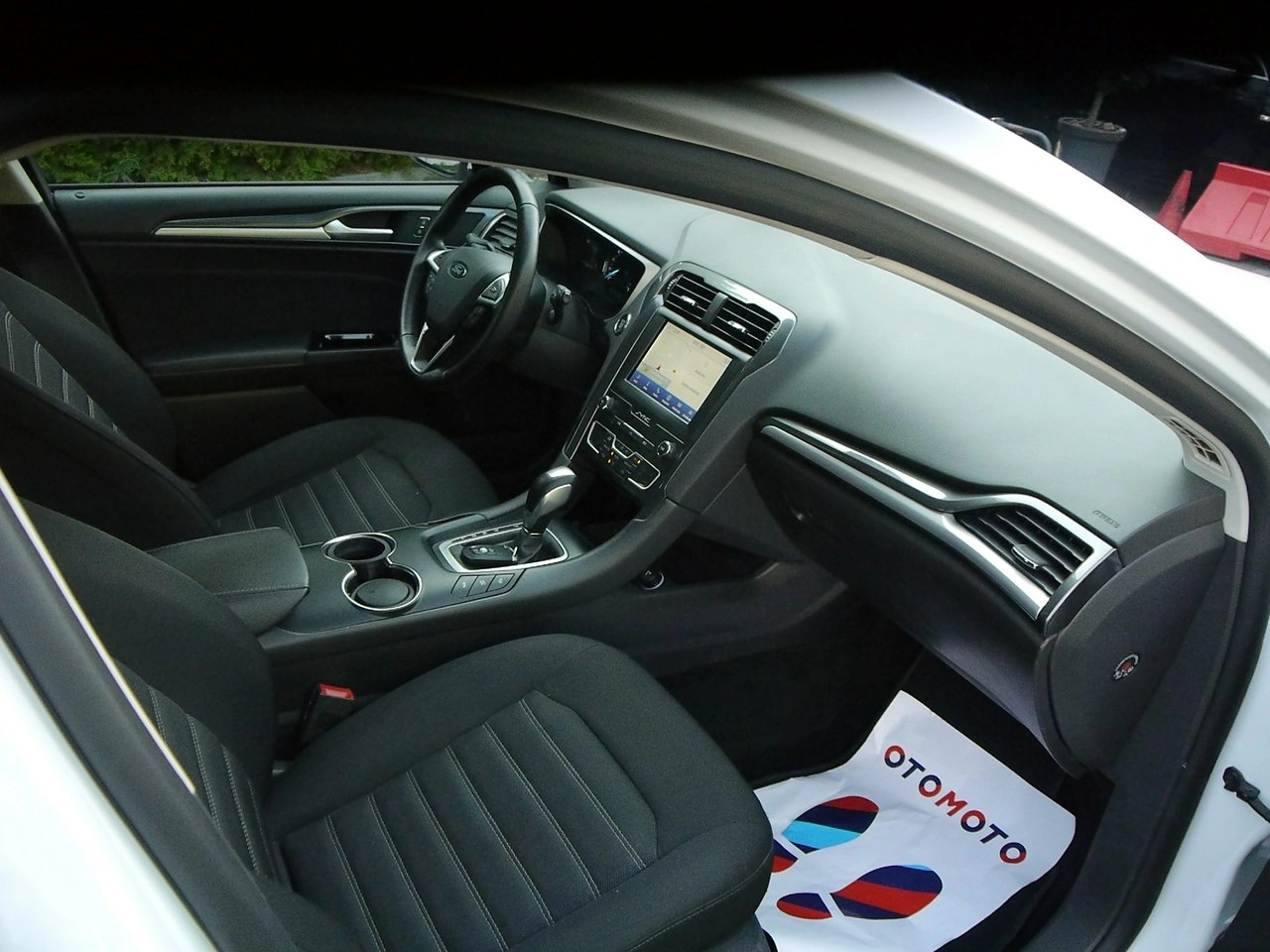 Ford Mondeo - Zdjęcie 23