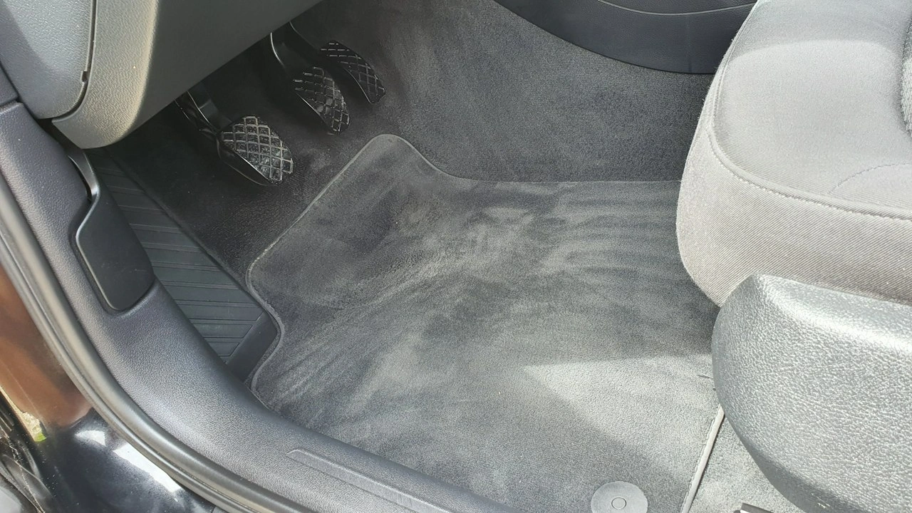 Audi A4 - Zdjęcie 13