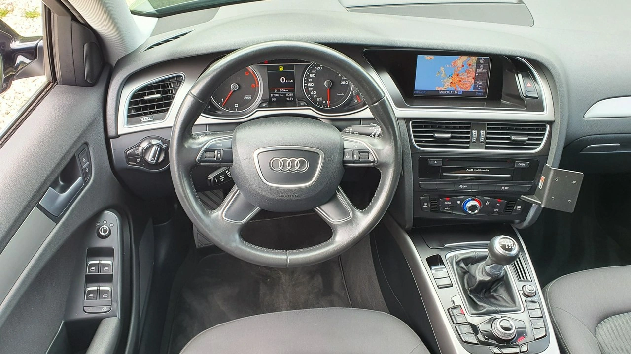 Audi A4 - Zdjęcie 18