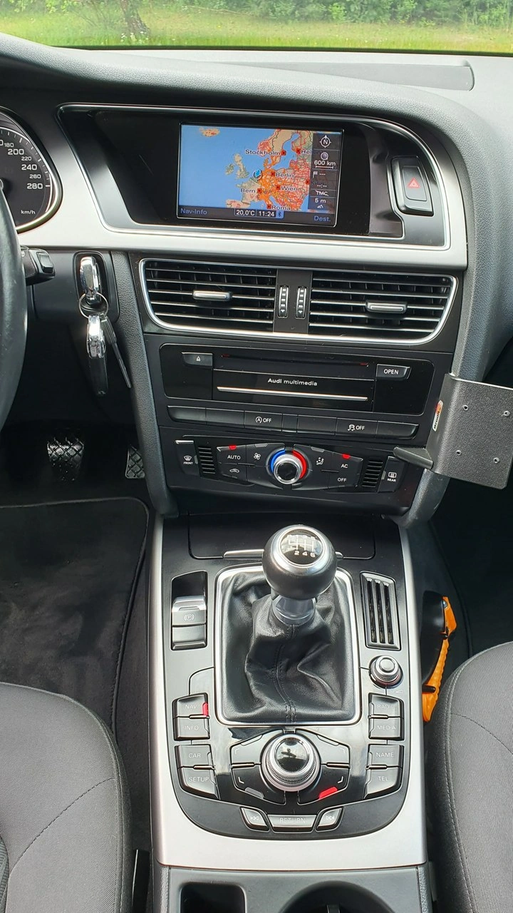 Audi A4 - Zdjęcie 21