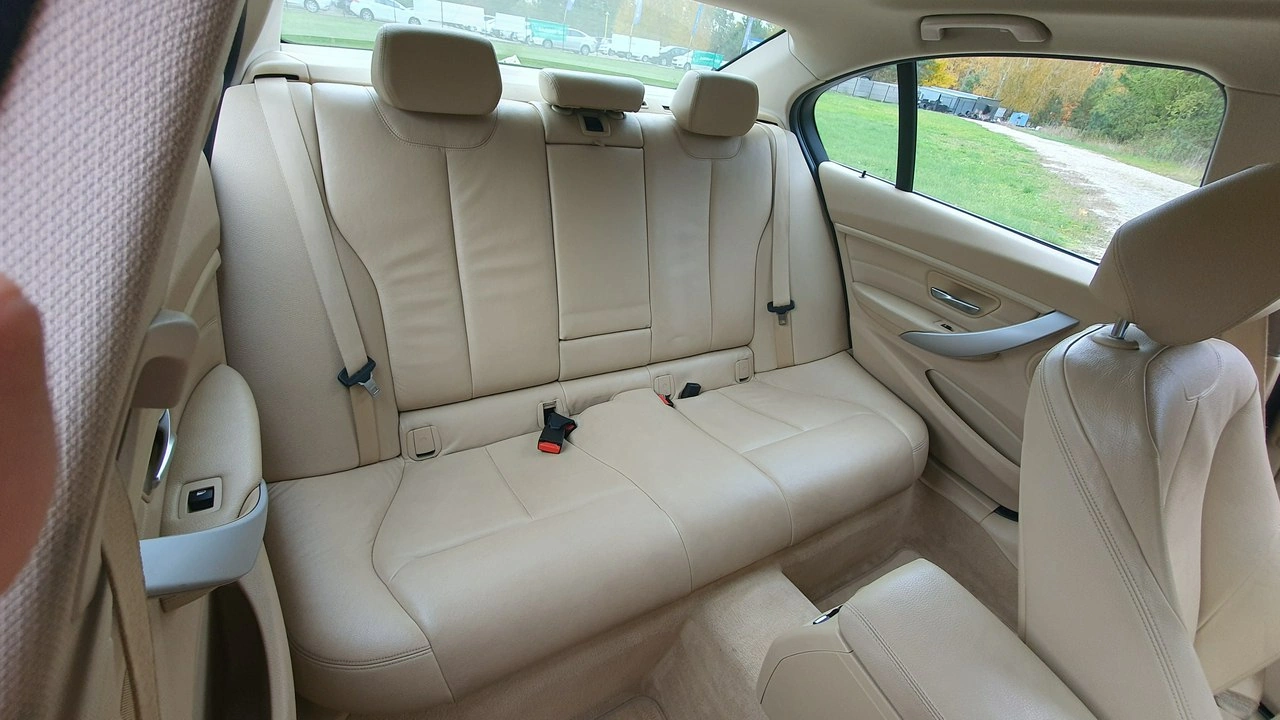 BMW 320 - Zdjęcie 9