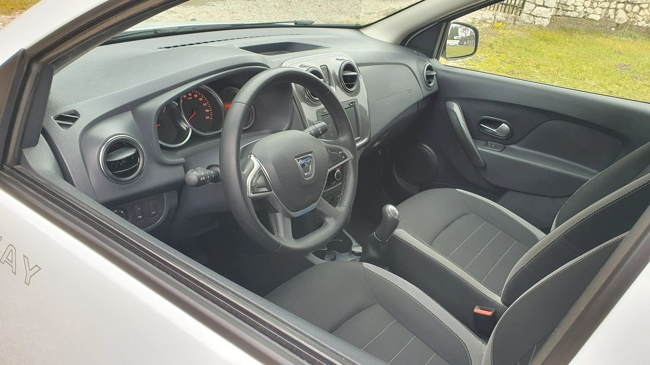Dacia Sandero Stepway - Zdjęcie 9