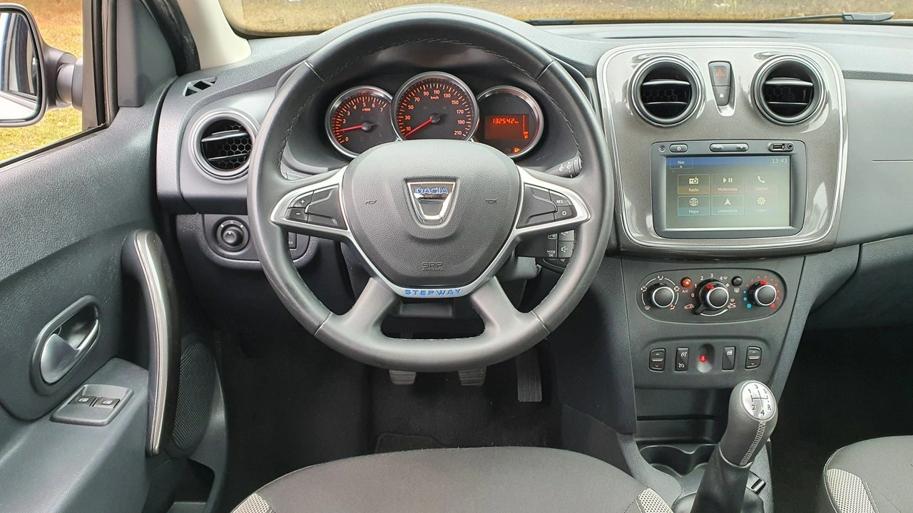 Dacia Sandero Stepway - Zdjęcie 15