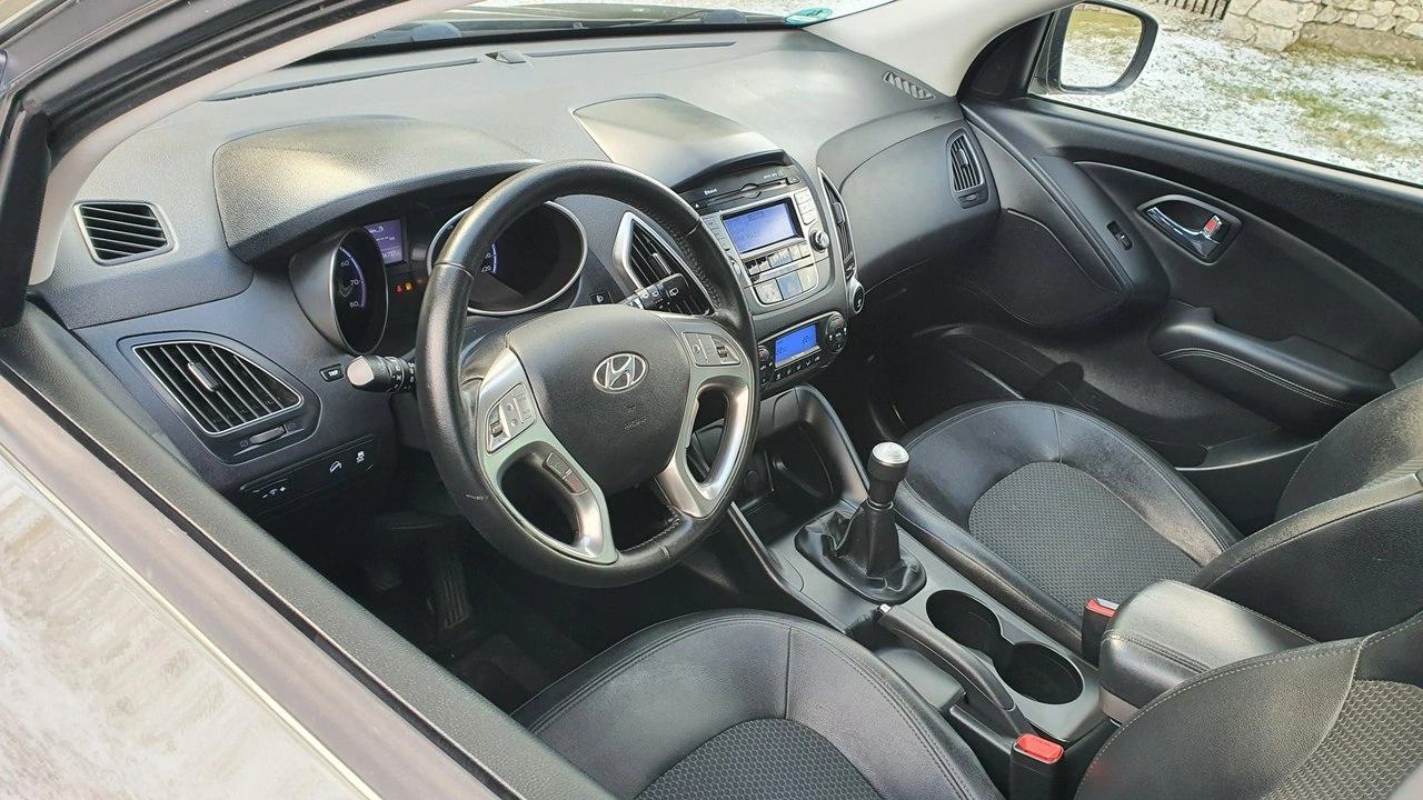 Hyundai ix35 - Zdjęcie 10