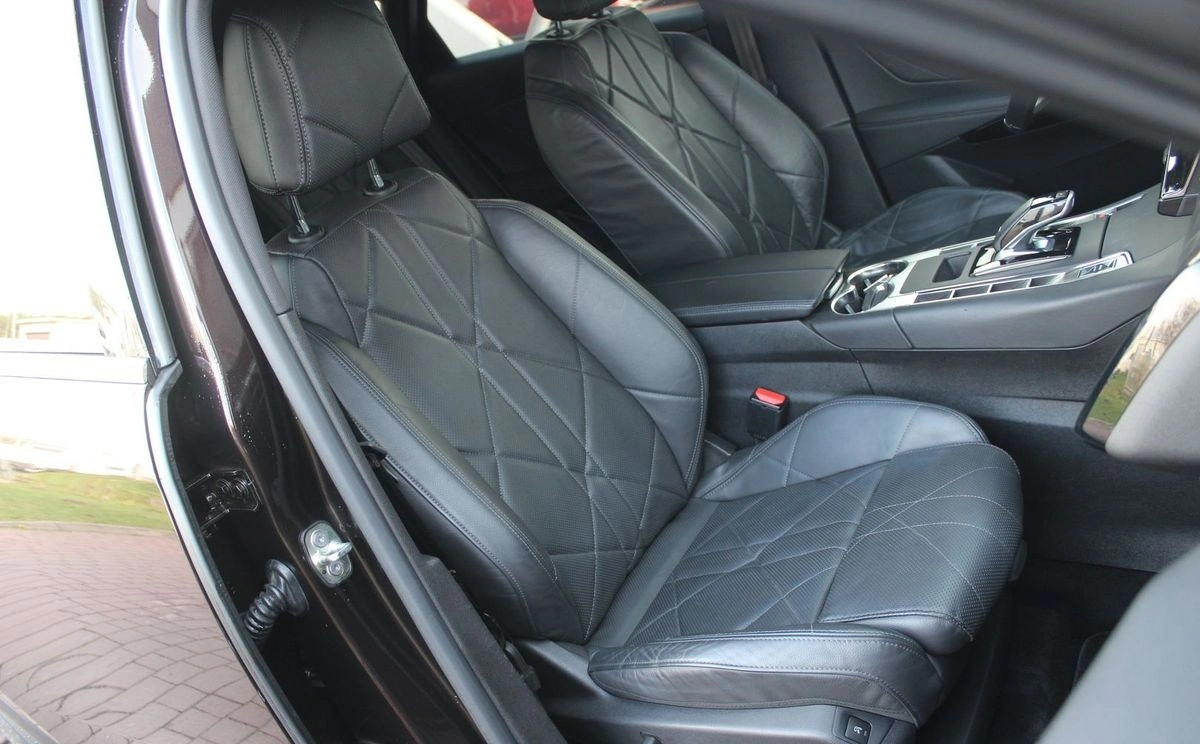 DS Automobiles DS 7 Crossback - Zdjęcie 14