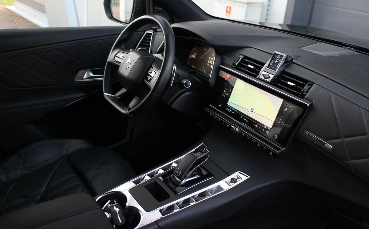 DS Automobiles DS 7 Crossback - Zdjęcie 16