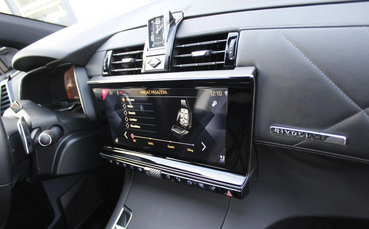 DS Automobiles DS 7 Crossback - Zdjęcie 19