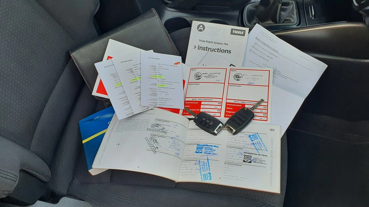 Kia Carens - Zdjęcie 27