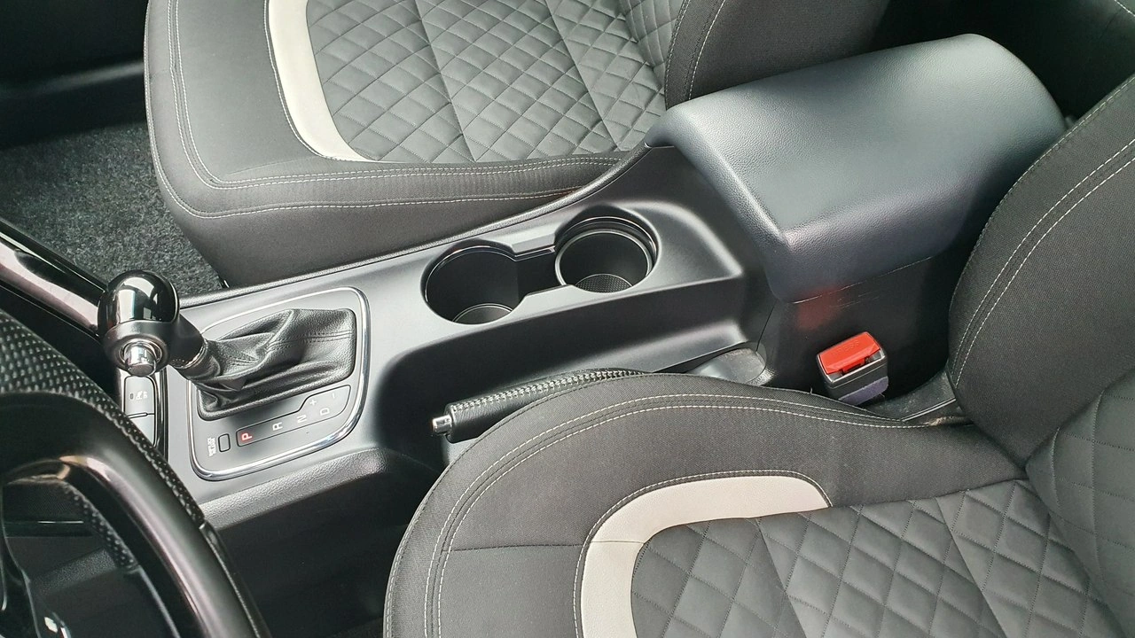 Kia Ceed - Zdjęcie 24