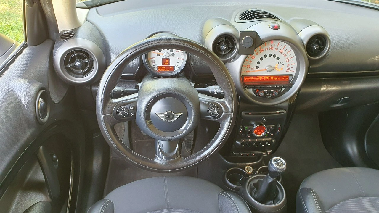 MINI Countryman - Zdjęcie 16