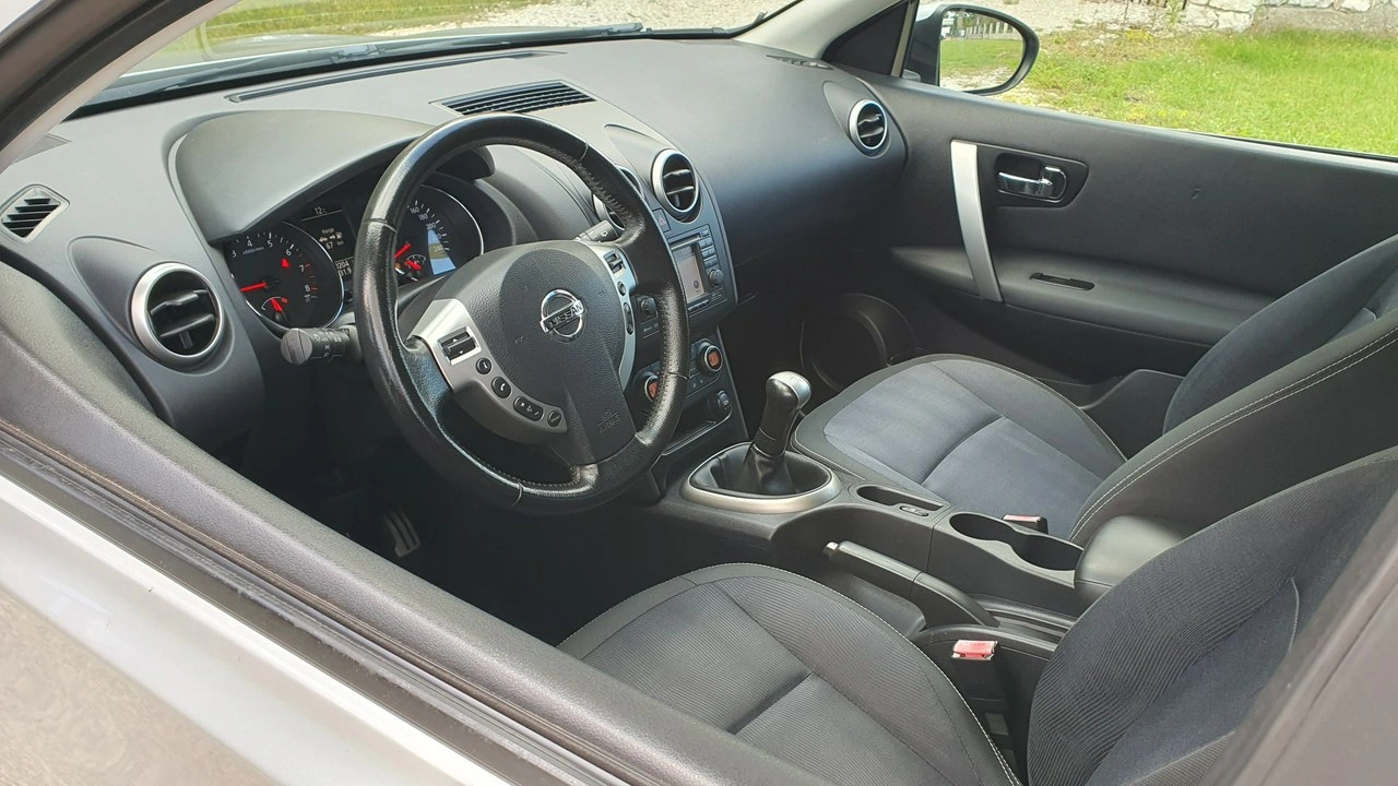 Nissan Qashqai - Zdjęcie 10