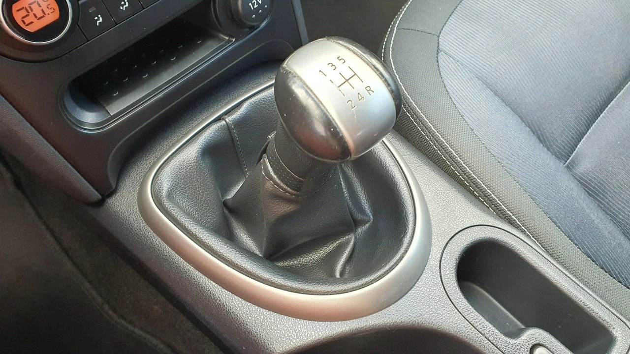 Nissan Qashqai - Zdjęcie 23