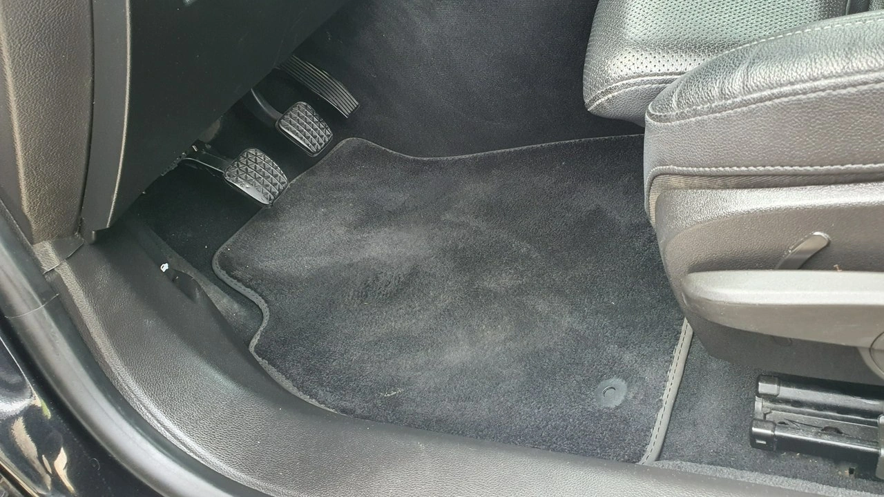 Opel Insignia - Zdjęcie 13