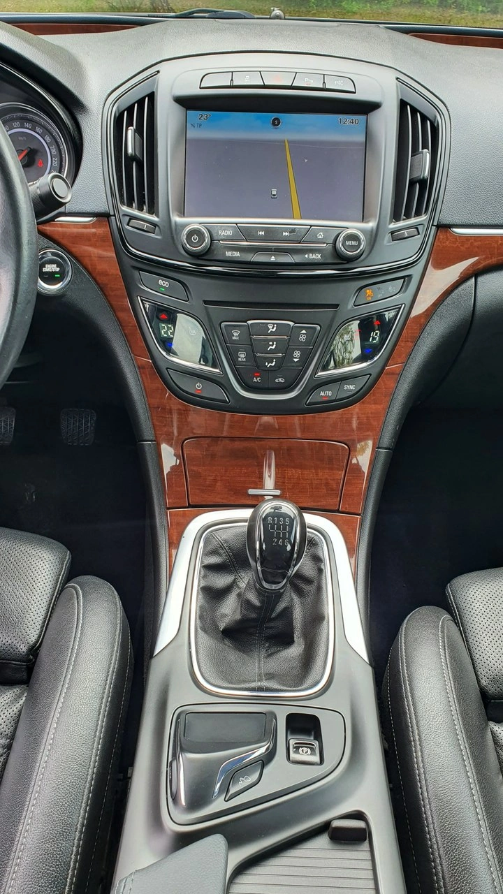 Opel Insignia - Zdjęcie 19