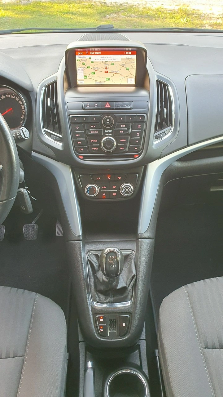 Opel Zafira - Zdjęcie 20