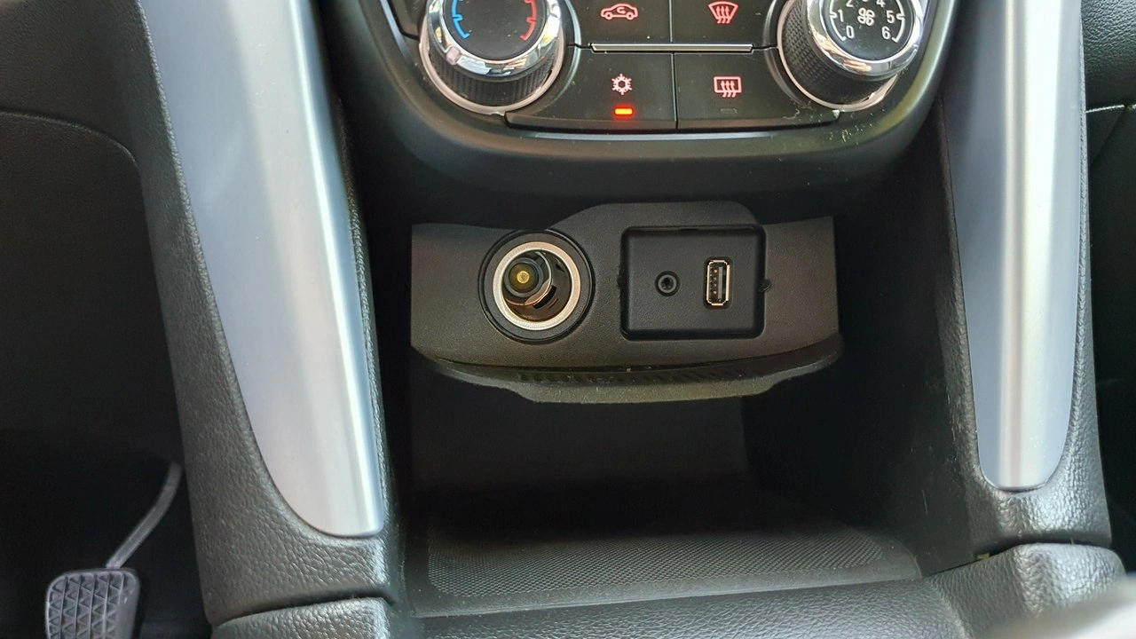 Opel Zafira - Zdjęcie 25