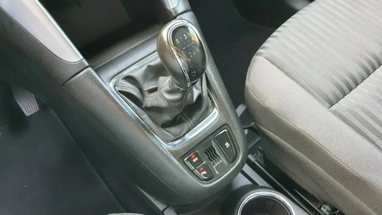 Opel Zafira - Zdjęcie 26