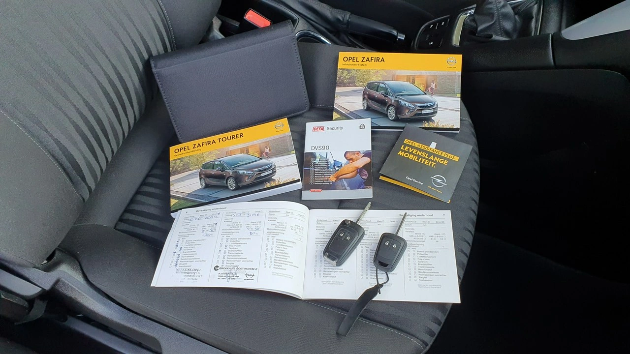 Opel Zafira - Zdjęcie 29