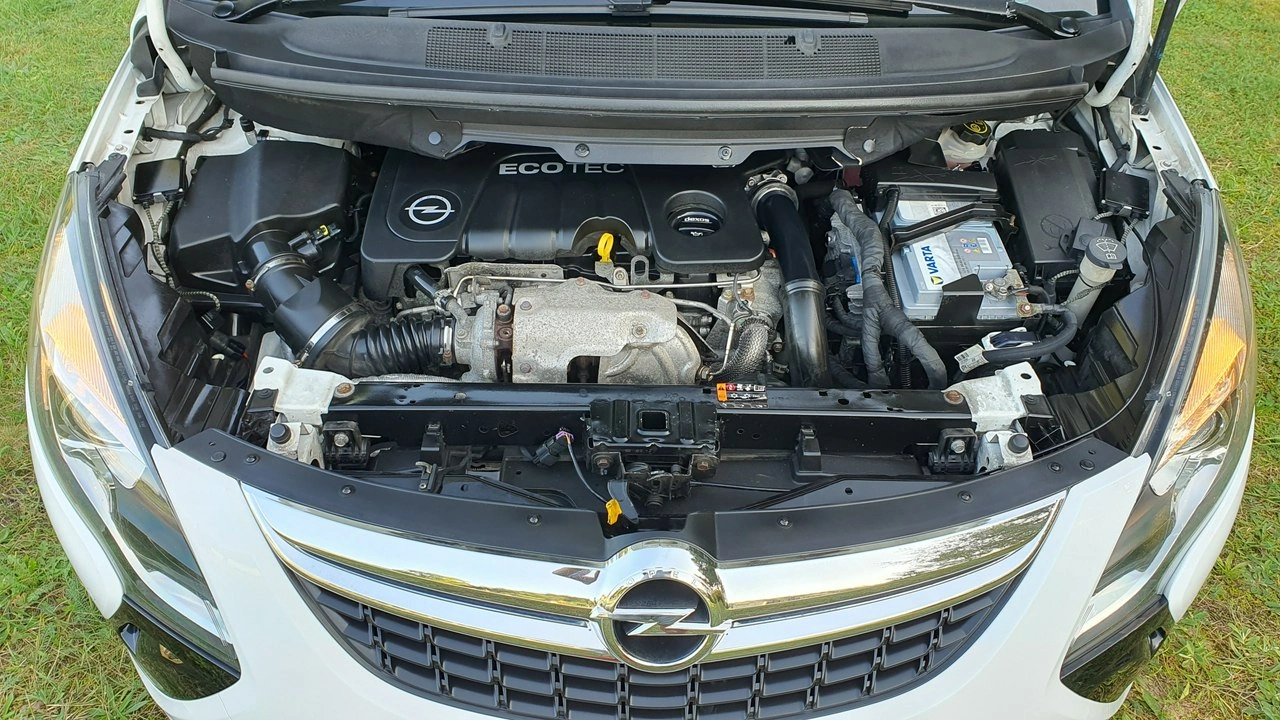 Opel Zafira - Zdjęcie 33