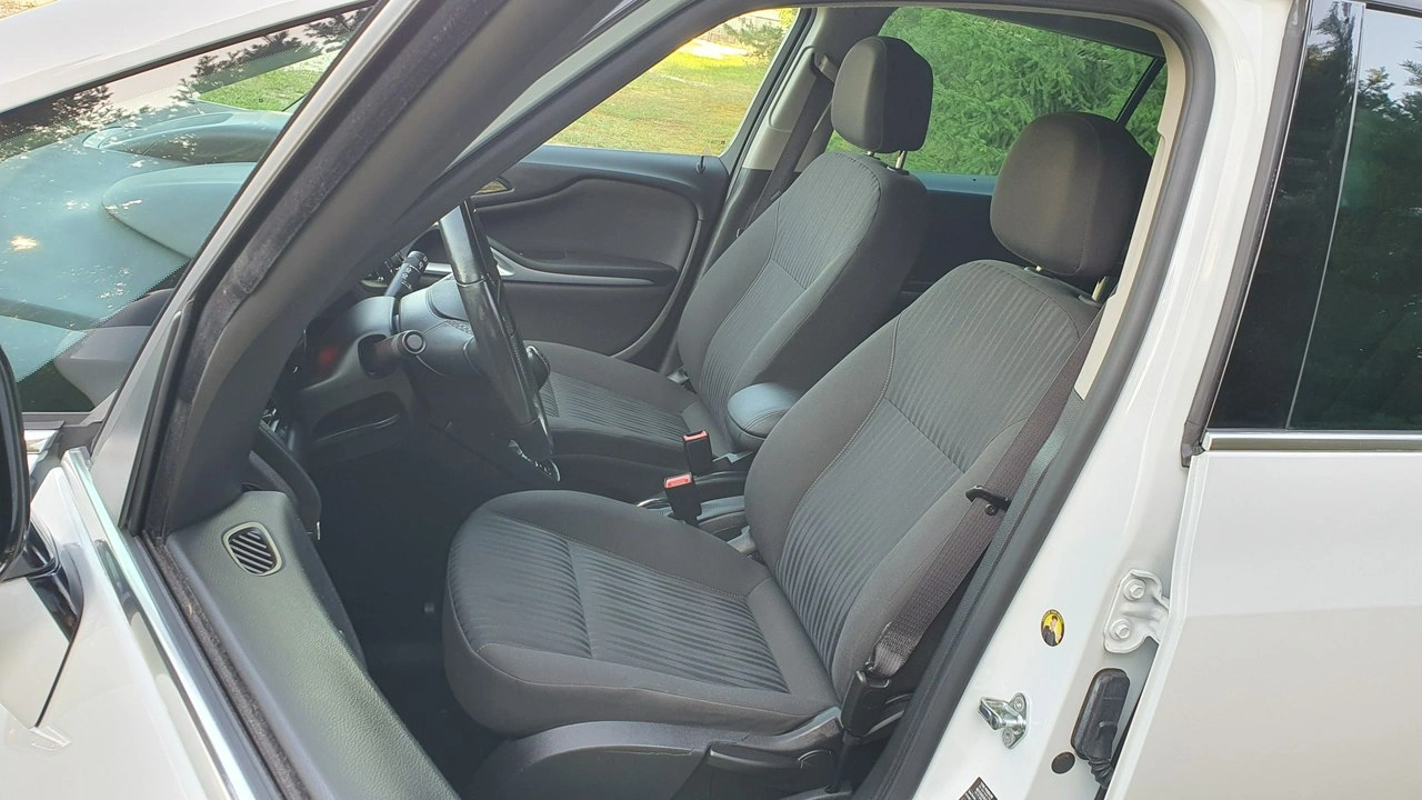 Opel Zafira - Zdjęcie 5
