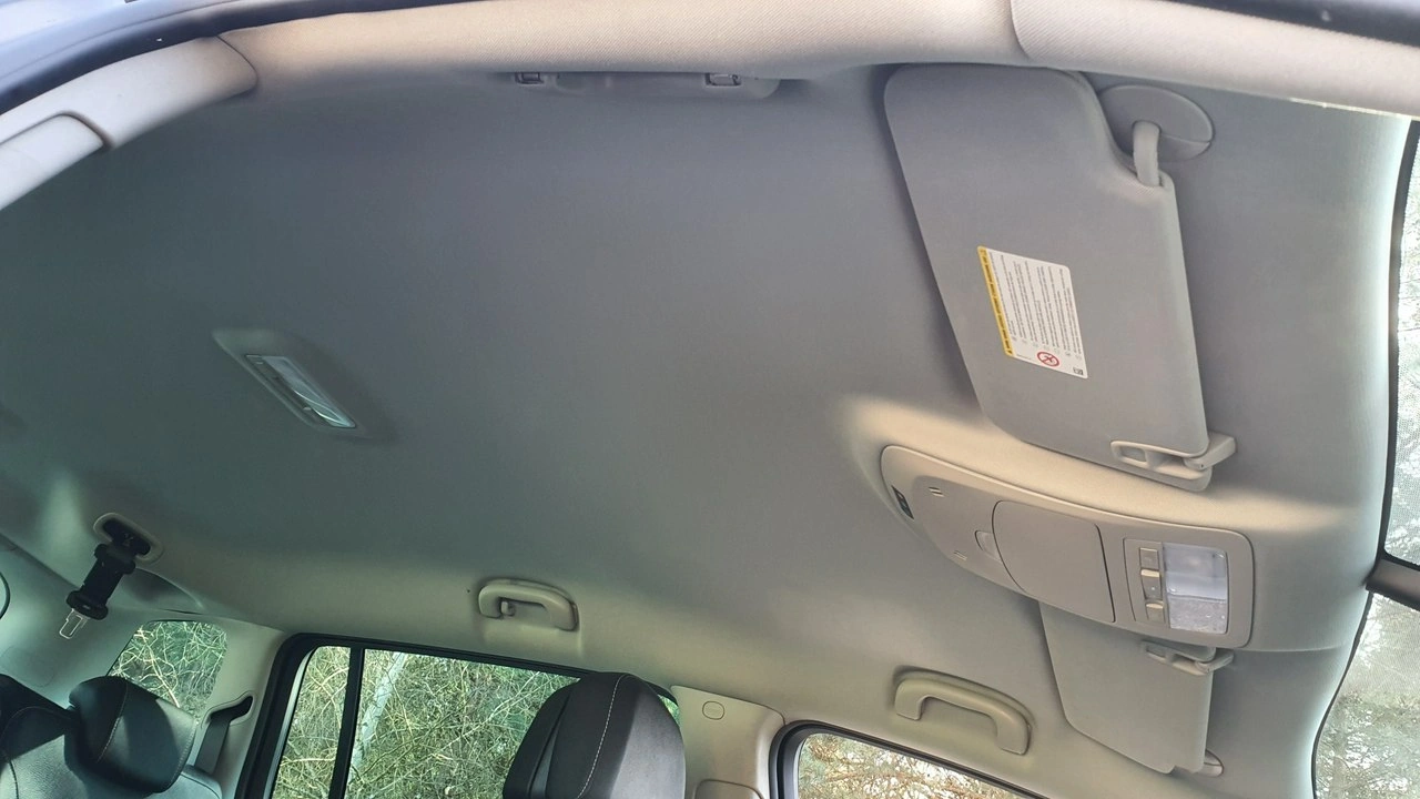 Opel Zafira - Zdjęcie 28