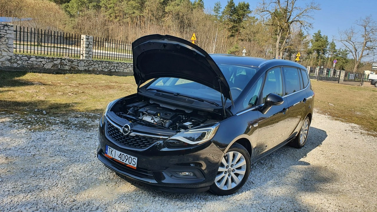 Opel Zafira - Zdjęcie 29