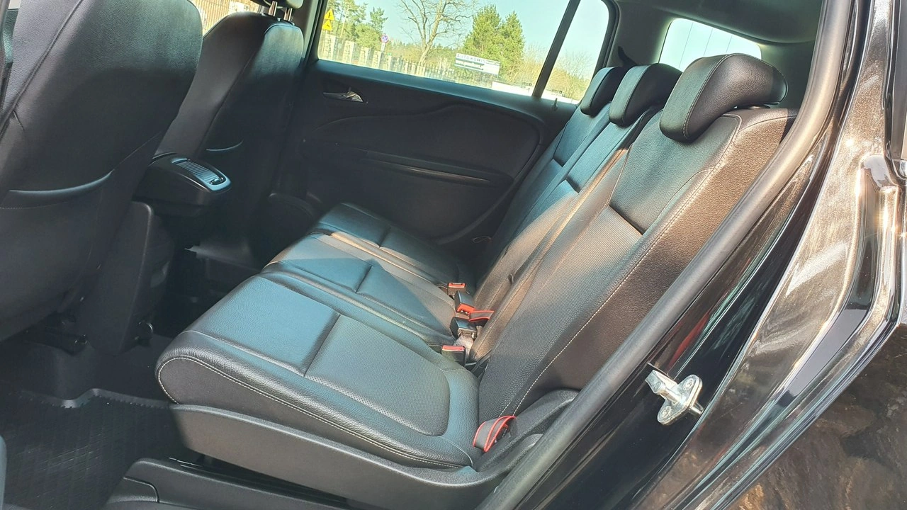 Opel Zafira - Zdjęcie 7
