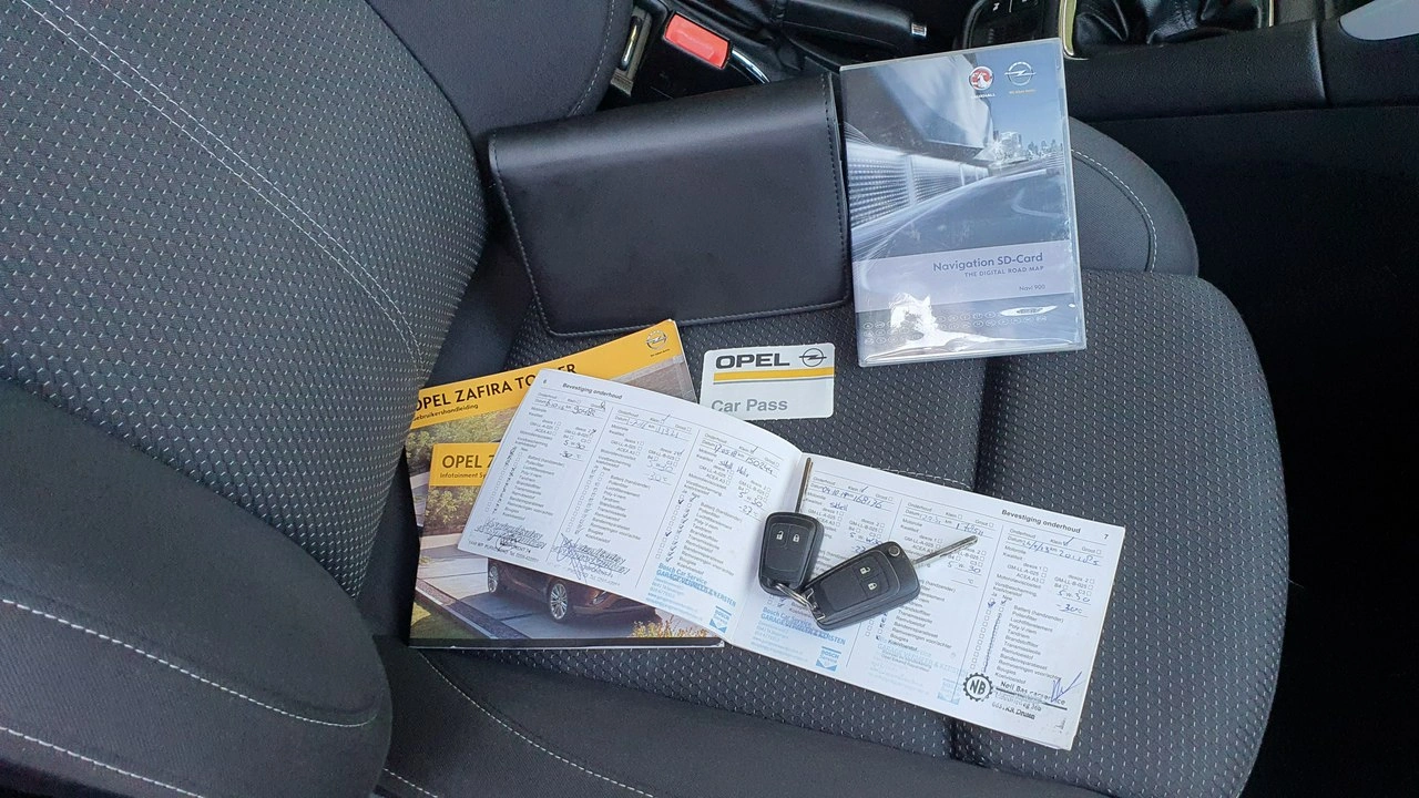 Opel Zafira - Zdjęcie 26