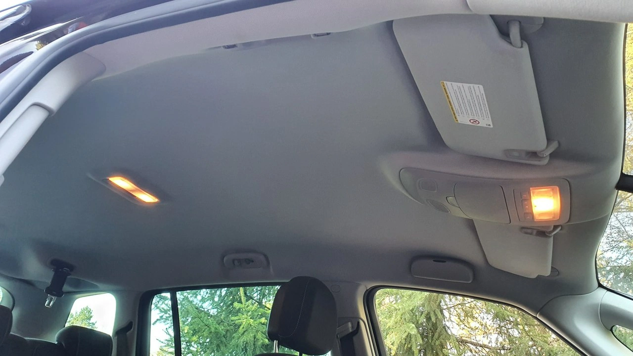 Opel Zafira - Zdjęcie 28