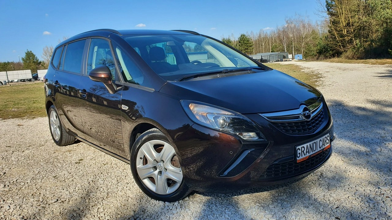 Opel Zafira - Zdjęcie 2