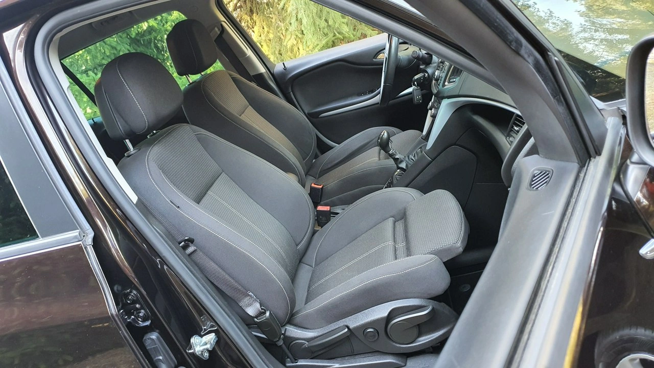 Opel Zafira - Zdjęcie 6