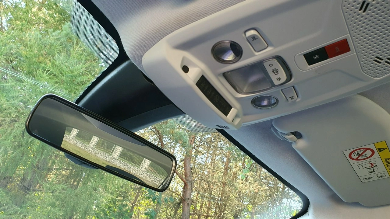 Peugeot 208 - Zdjęcie 21