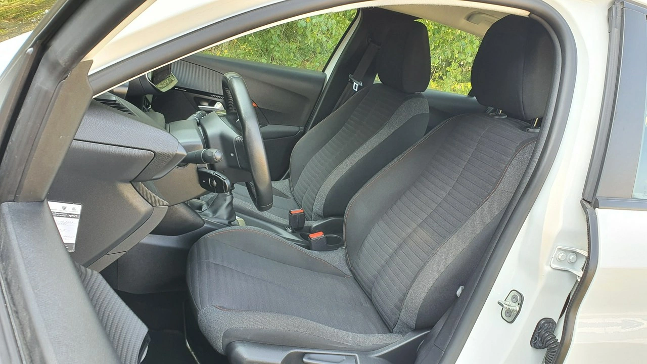 Peugeot 208 - Zdjęcie 5