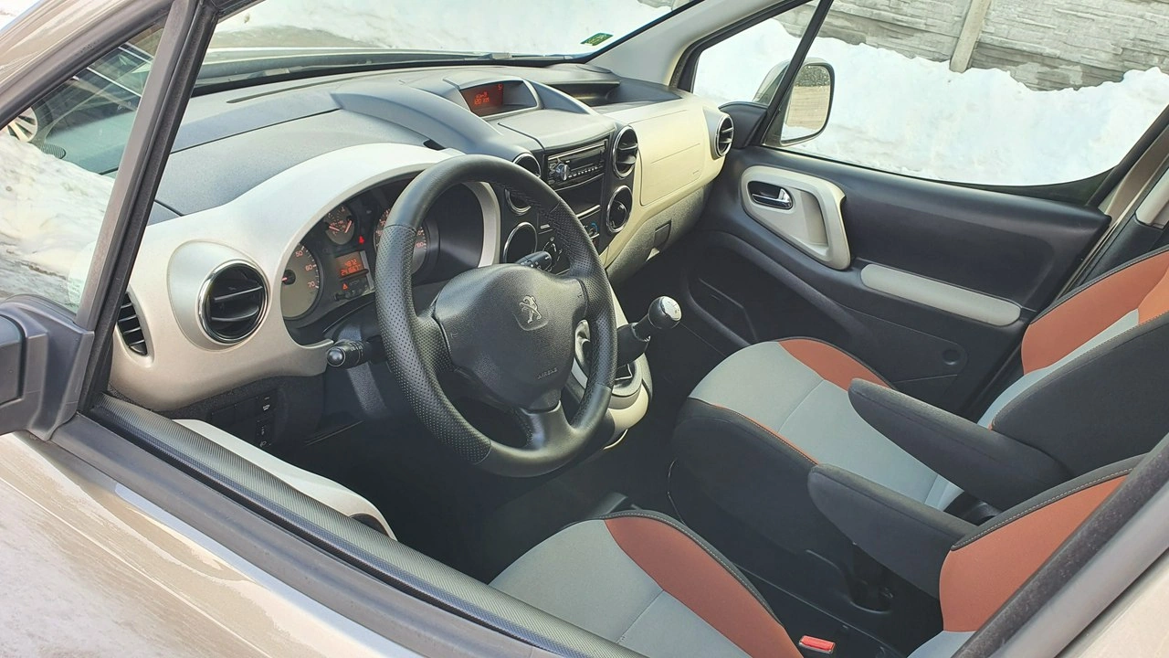 Peugeot Partner - Zdjęcie 10