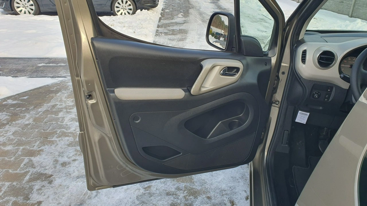 Peugeot Partner - Zdjęcie 11
