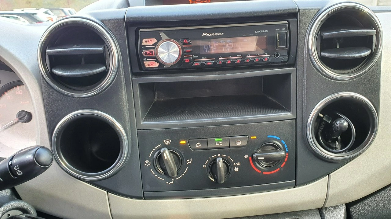 Peugeot Partner - Zdjęcie 22